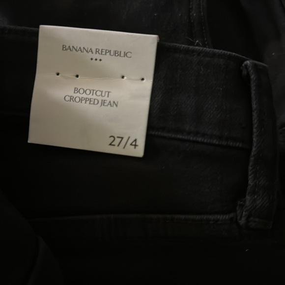 NWT! Banana Republic Black High-Rise Bootcut Cropped Jean - Multiple Sizes 🔹 - Picture 5 of 11